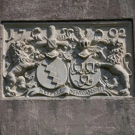 Haus Keppelborg: Zi Rosina Mit Burggartenblick *